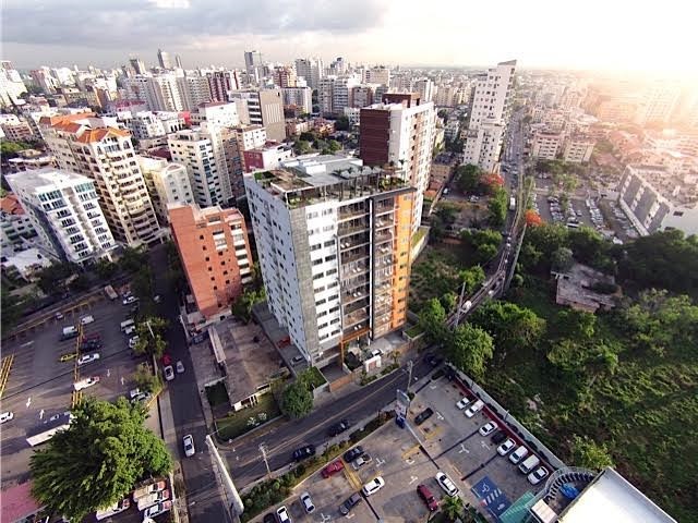 Te has preguntado ¿Cuántos apartamentos en Santo Domingo ?