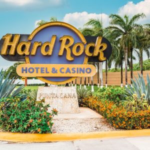 Turismo inmobiliario Apartamento en construcción en Punta Cana - Cerca del Hard Rock Hotel Turismo Inmobiliario RD - InvierteRD Realtors - Regis Jimenez 1-809-350-4540